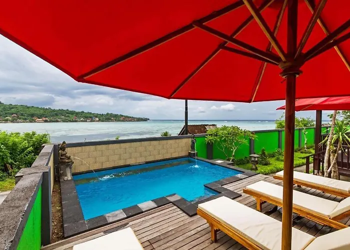 Pula Huts Hotel