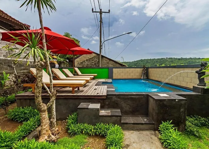 Hotel Pula Huts 3*